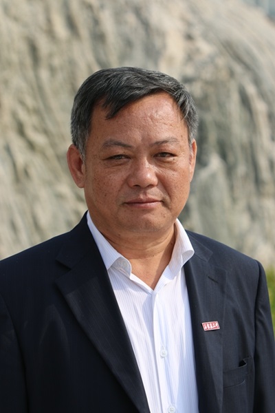 张瑞刚校长.jpg 张瑞刚校长.jpg