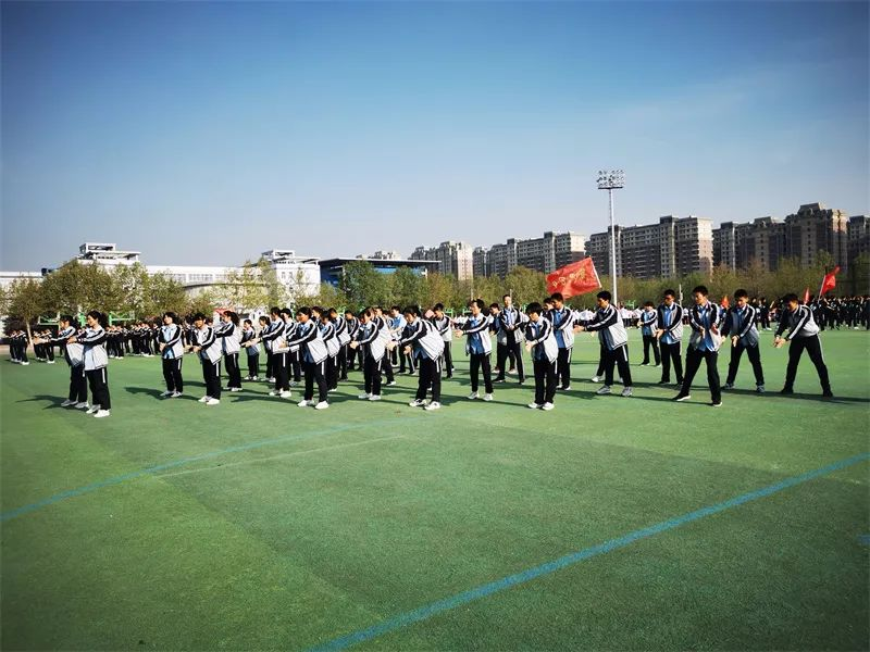 高二年级集体舞大赛725.png 高二年级集体舞大赛725.png