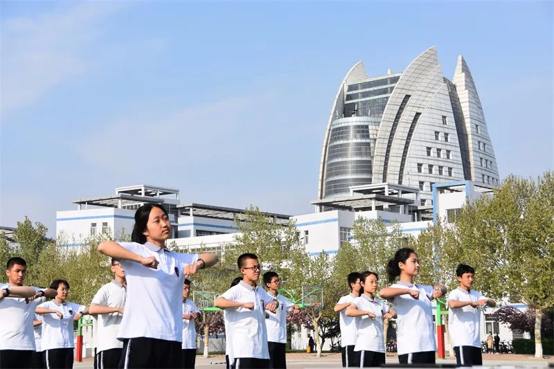 高二年级集体舞大赛1030.png 高二年级集体舞大赛1030.png