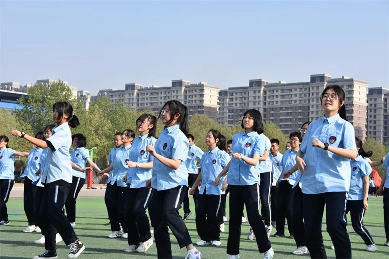 高二年级集体舞大赛1052.png 高二年级集体舞大赛1052.png